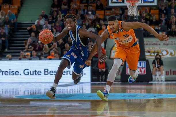 只能眼睁睁 只能眼睁睁